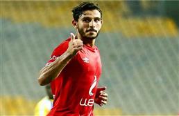 حمدي فتحي يسافر إلى قطر لإتمام انتقاله للوكرة